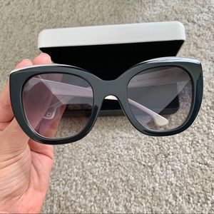 Alice + Olivia by Stacey Bender Sunglasses in Case